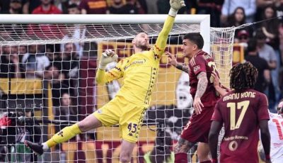 روما يواصل عروضه المميزة بالفوز على فيورنتينا في الدوري الإيطالي