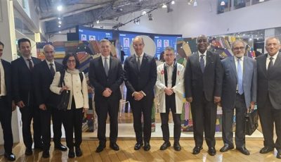 وزير الاتصالات وتكنولوجيا المعلومات يلتقى مسؤولى شركات يابانية لبحث فرص التعاون والاستثمار فى مجال تصميم وصناعة الإلكترونيات وأشباه الموصلات