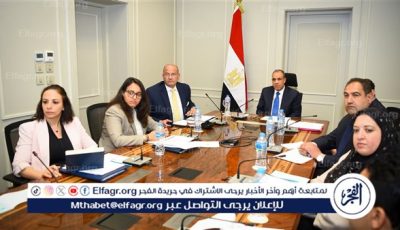 وزير الخارجية والهجرة يلتقي بقطاع الأمريكتين بالوزارة