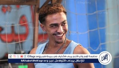 أحمد غزي يروج لفيلم “المشروع x” مع كريم عبدالعزيز