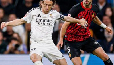 مرة أخرى … مودريتش يكمم أفواه المنتقدين