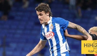 طرد لاعب إسبانيول من مباراة برشلونة