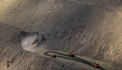أرباح صفقة المعادن بين أميركا وأوكرانيا ربما تستغرق عقداً أو أكثر